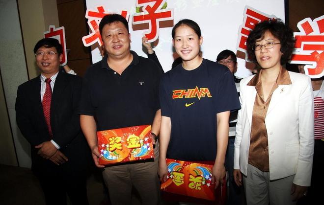 香港游泳选手_香港女游泳冠军_香港游泳名将